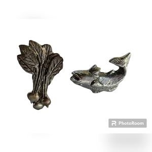 Metal Cabinet Knobs/Pulls - Radishes/Fish | SZ 2"